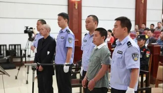 原型：2人见财起意车钥匙遥控8人被处理米乐体育M6直播平台《我是刑警》爆炸案(图23)
